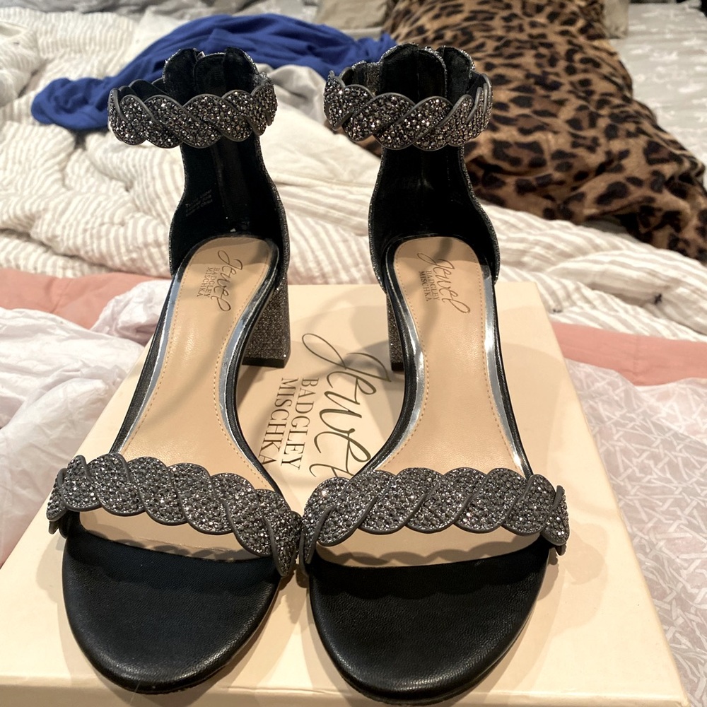 Jewel by Badgley  Mischka  pewter ankle strap sandal